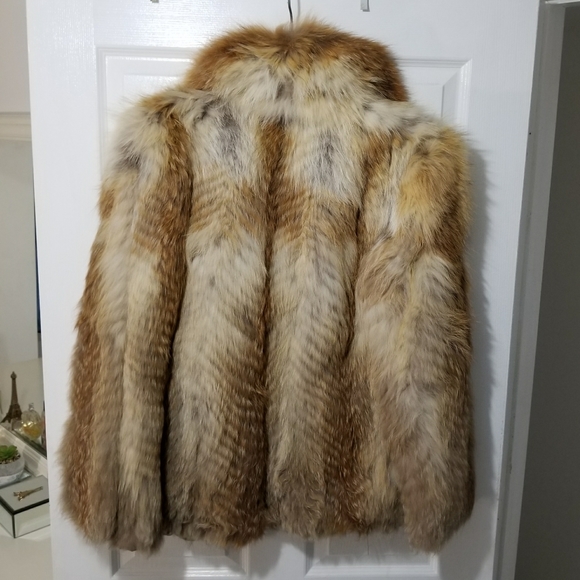 Wilsons Natural Red Fox Fur - Picture 5 of 16